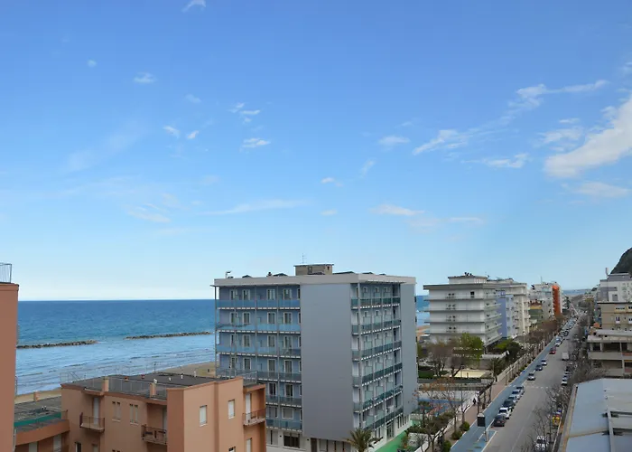 Hotel Caesar Pésaro