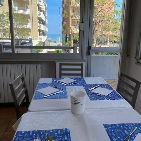 Caesar Hotel 3*