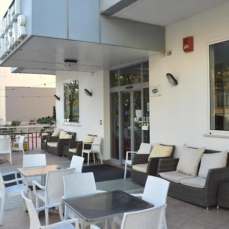 Hotel Caesar 3*