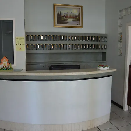 Caesar Hotel 3*