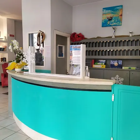 Caesar Hotel 3*
