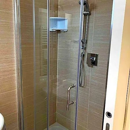 Caesar Hotel 3*