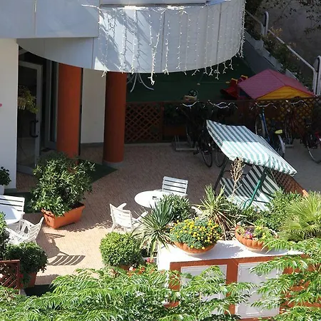 Caesar 3* Pesaro